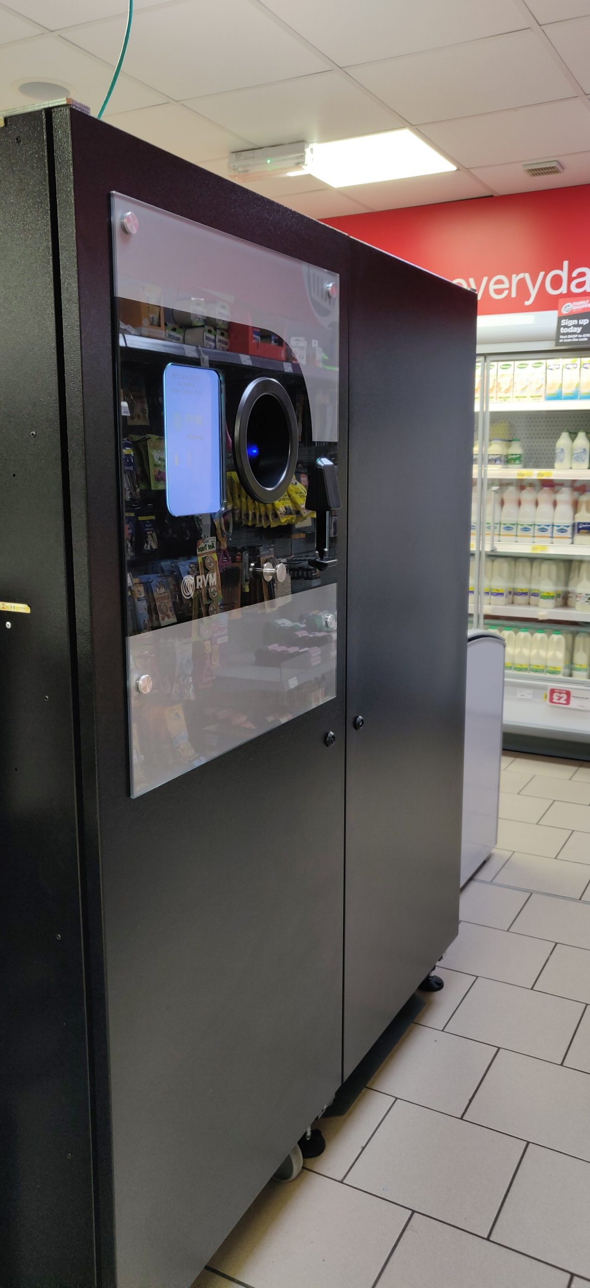 Family Shopper mo razzaq blantyre installed the First All in Reverse Vending Machine in the UK